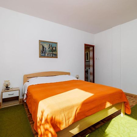 Apartment Zdravka Banjol Buitenkant foto