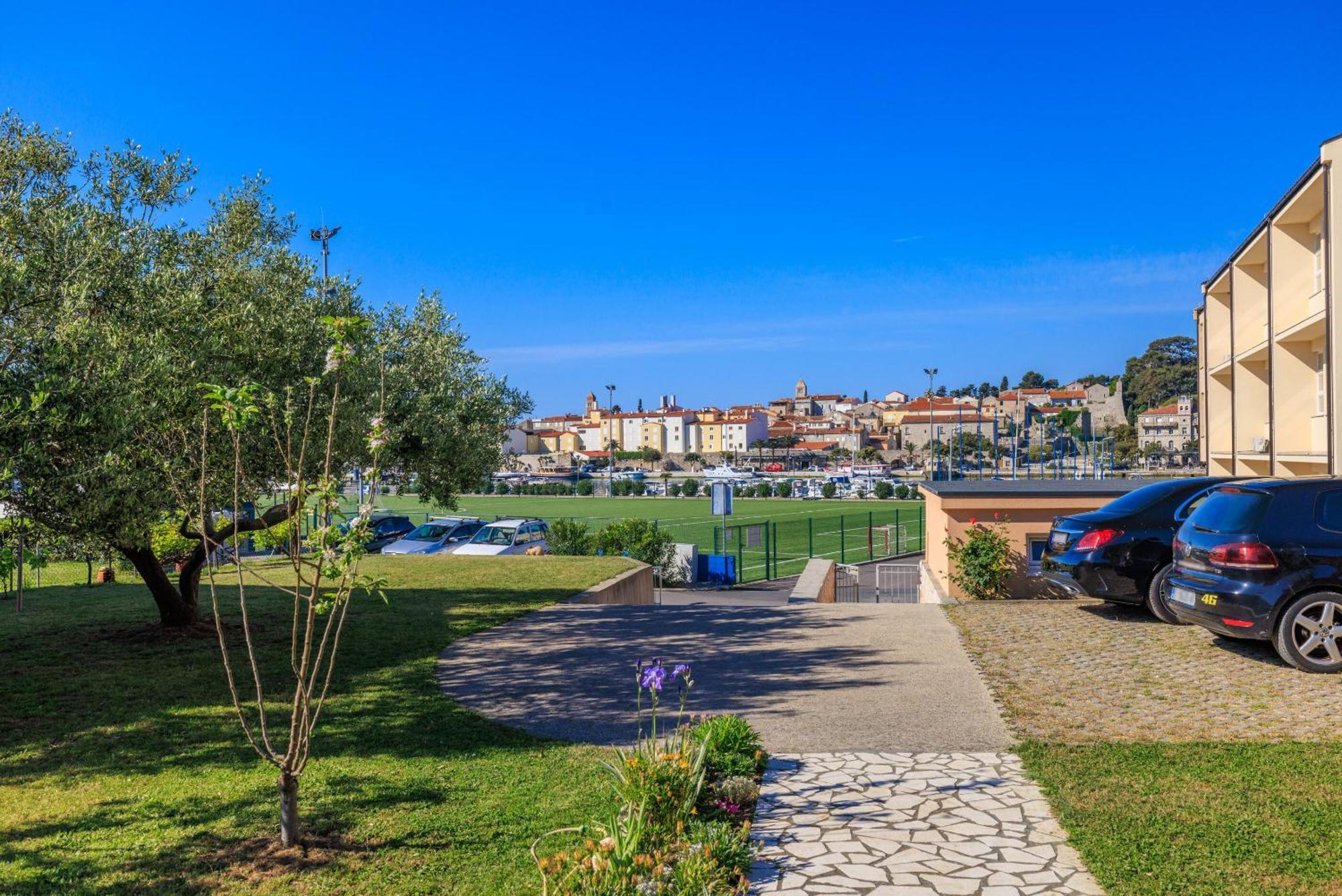 Apartment Zdravka Banjol Buitenkant foto